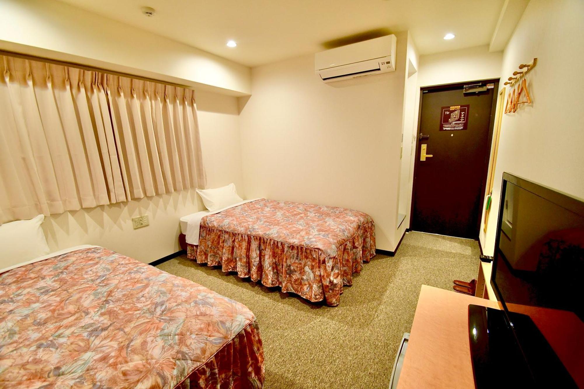 Himeji Ekimae Universal Hotel Minamiguchi ภายนอก รูปภาพ